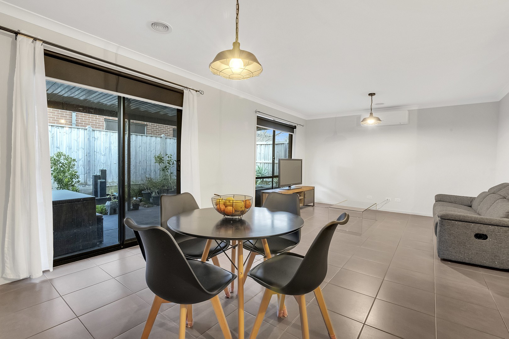 4 Nebula Crescent, Mickleham, VIC 3064 - Thumbnail 2 - 13/09/2024