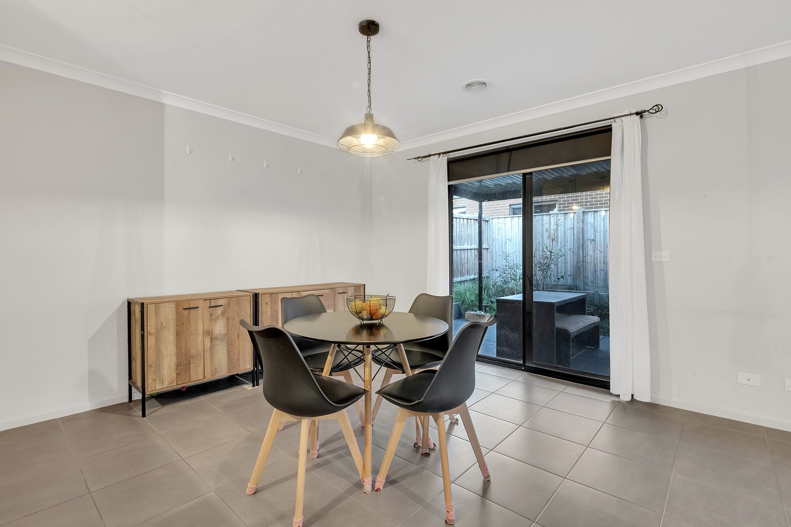 4 Nebula Crescent, Mickleham, VIC 3064, Mickleham - Thumbnail 5