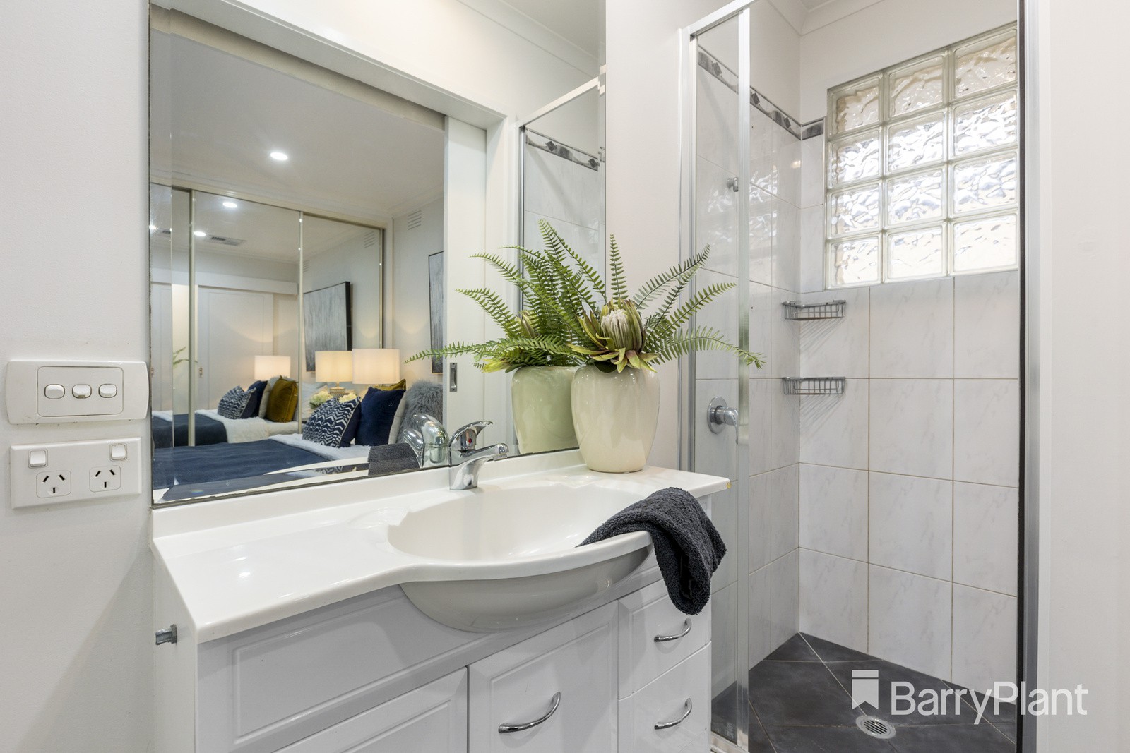 4 Netherby Avenue, Wheelers Hill, VIC 3150, Wheelers Hill - Thumbnail 6