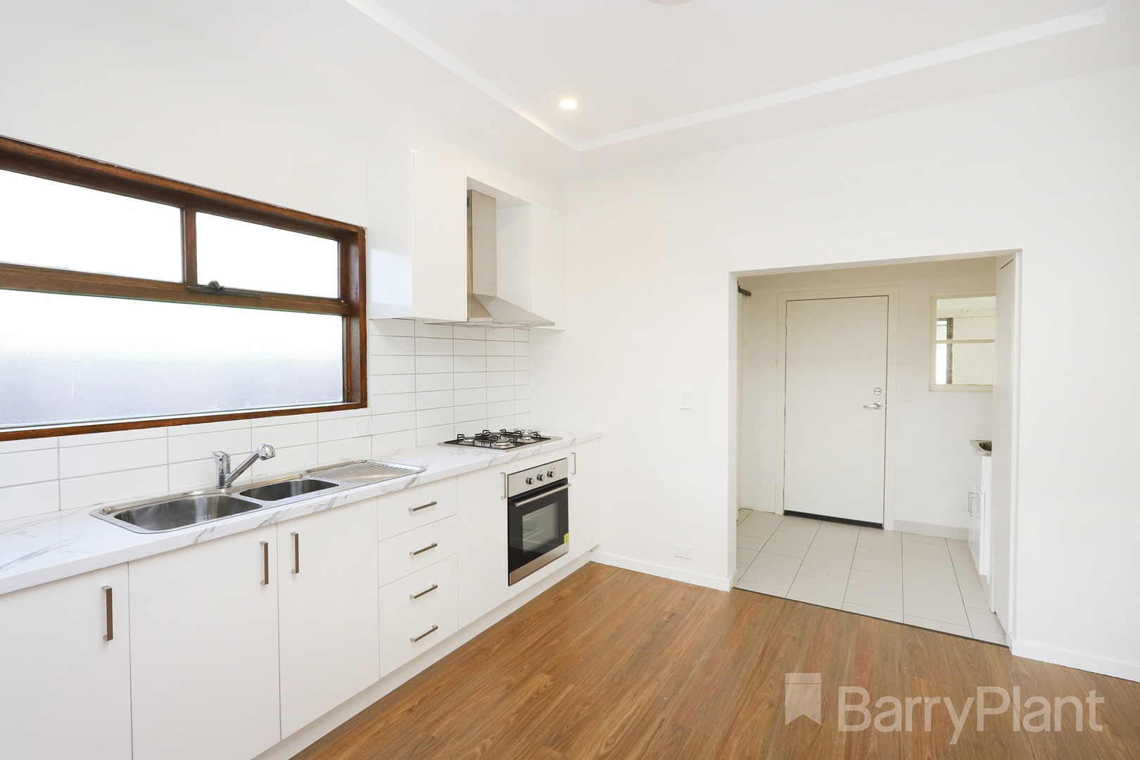4 Nixon Street, Sunshine, VIC 3020, Sunshine - Thumbnail 3