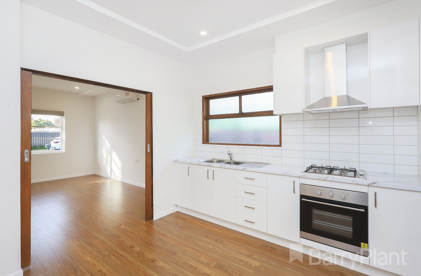 4 Nixon Street, Sunshine, VIC 3020, Sunshine - Thumbnail 4
