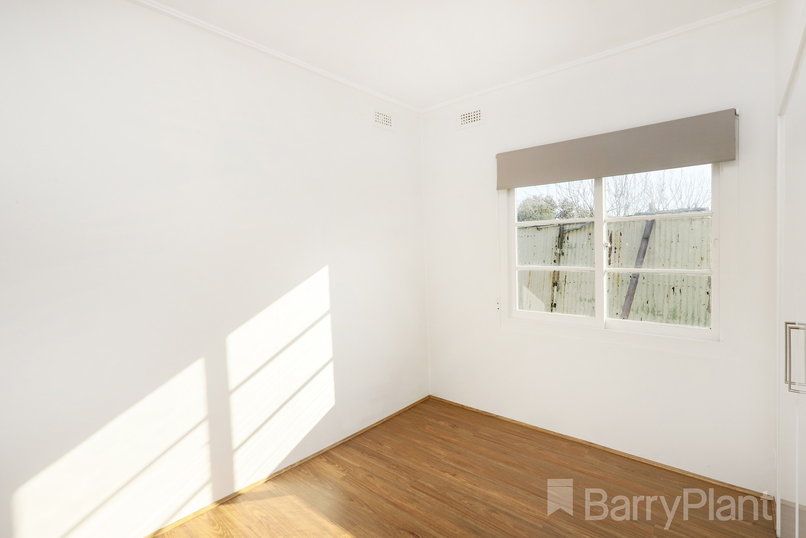 4 Nixon Street, Sunshine, VIC 3020, Sunshine - Thumbnail 6