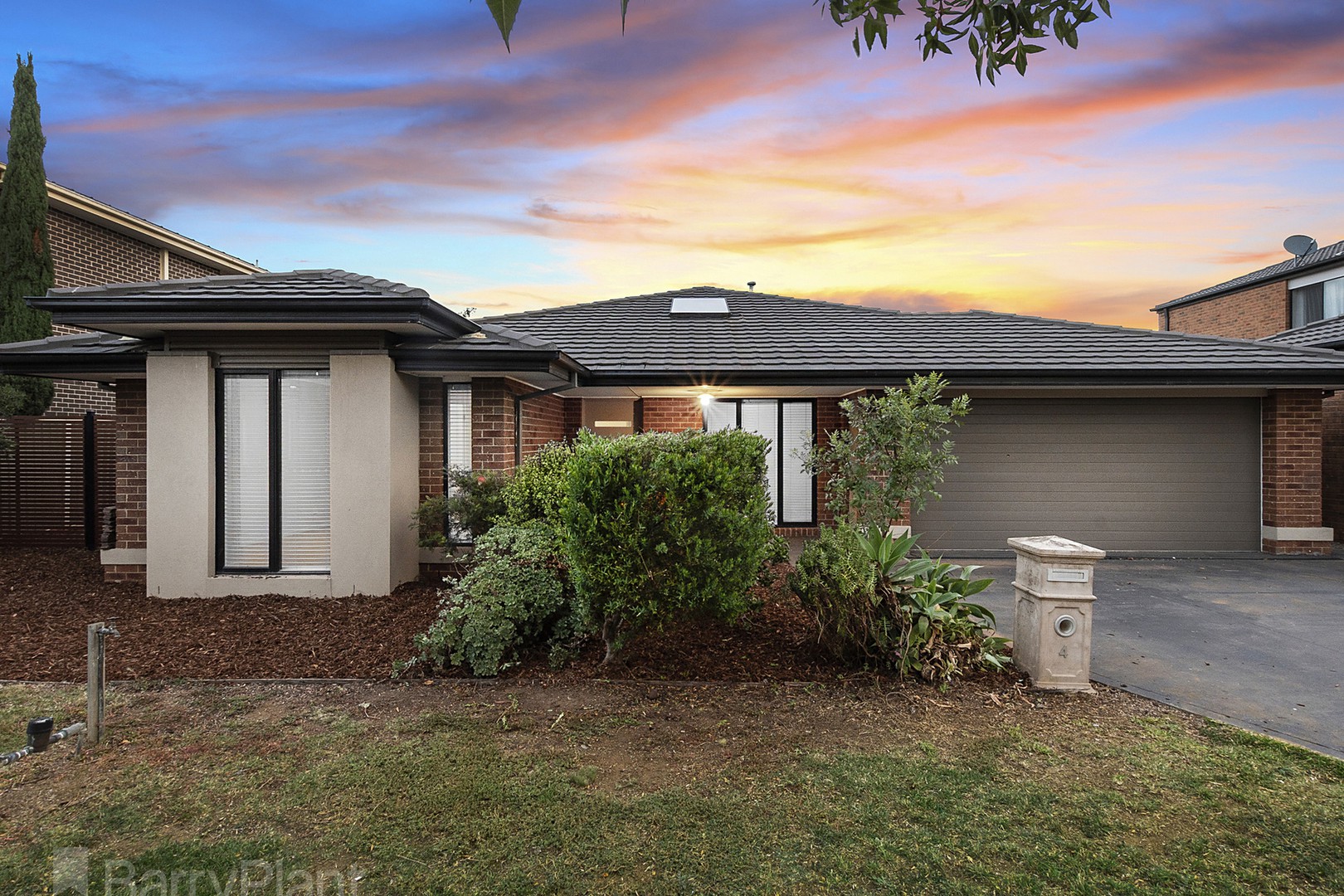 4 Oldfield Place, Point Cook, VIC 3030