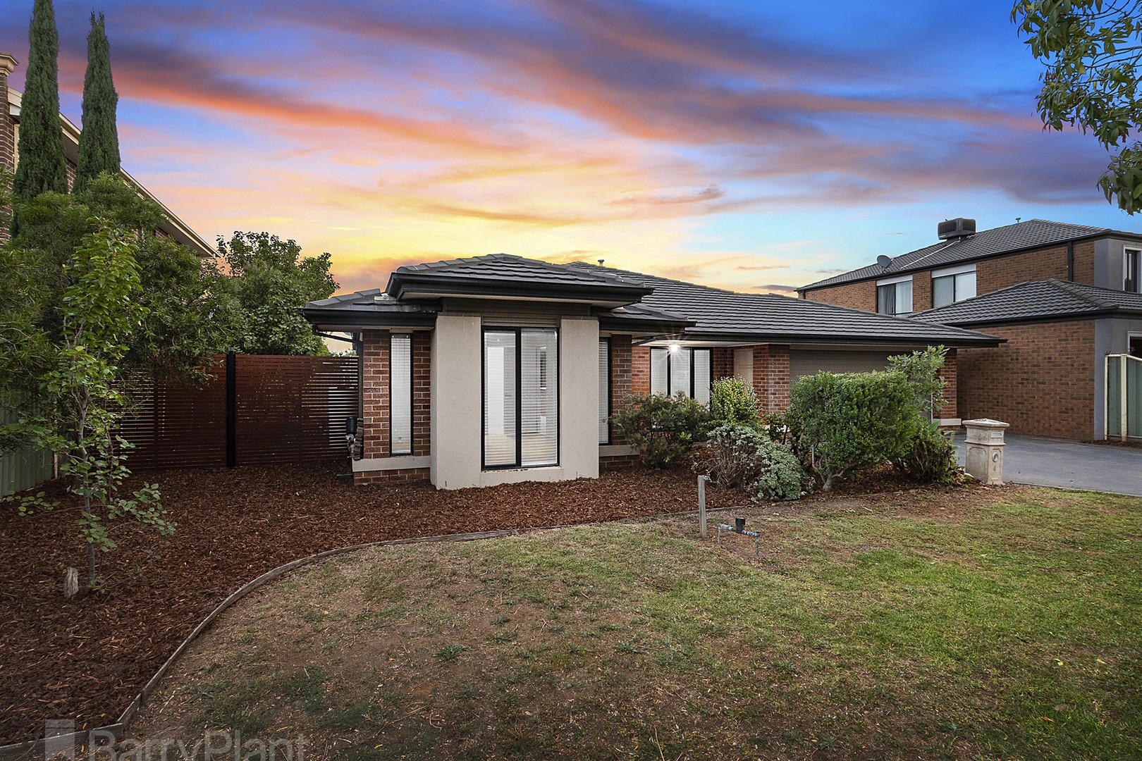 4 Oldfield Place, Point Cook, VIC 3030, Point Cook - Thumbnail 3