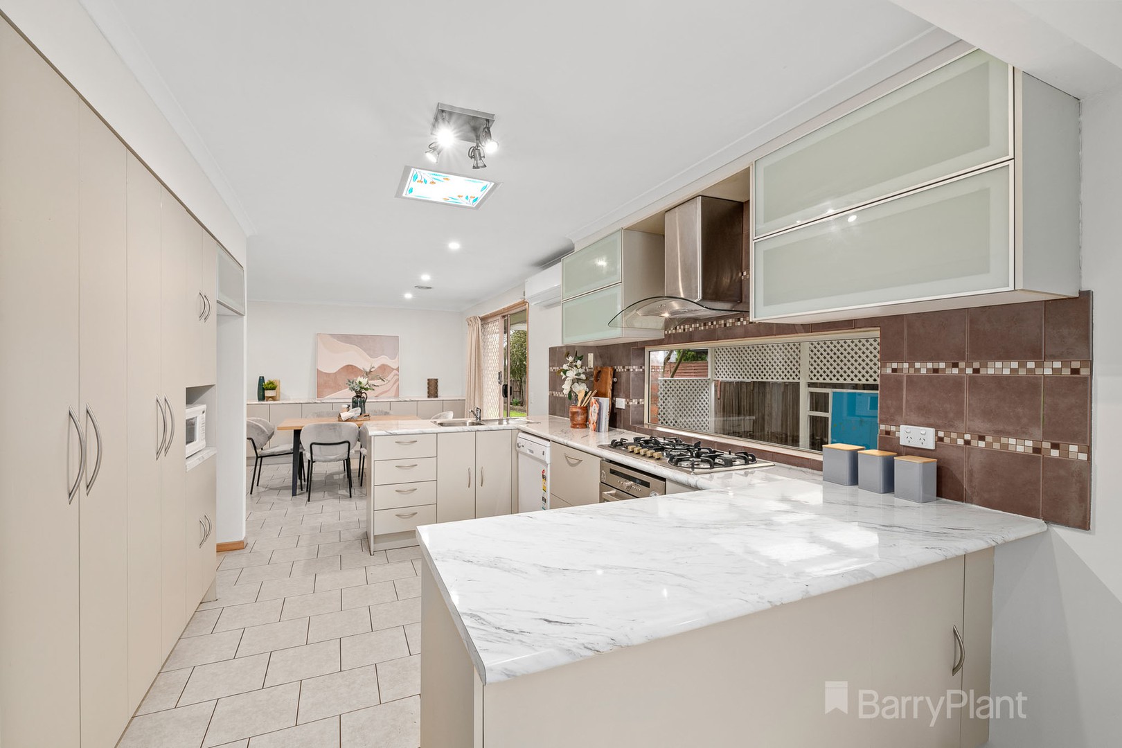 4 Oldhome Court, Narre Warren South, VIC 3805, Narre Warren South - Thumbnail 3