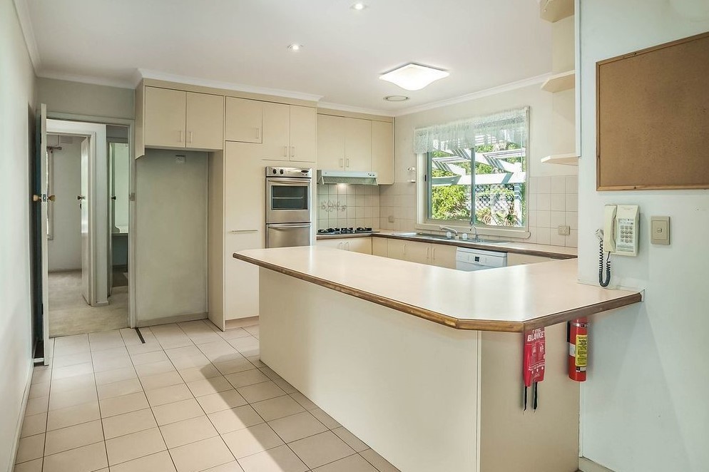 4 Orana Court, Belgrave Heights, VIC 3160, Belgrave Heights - Thumbnail 2