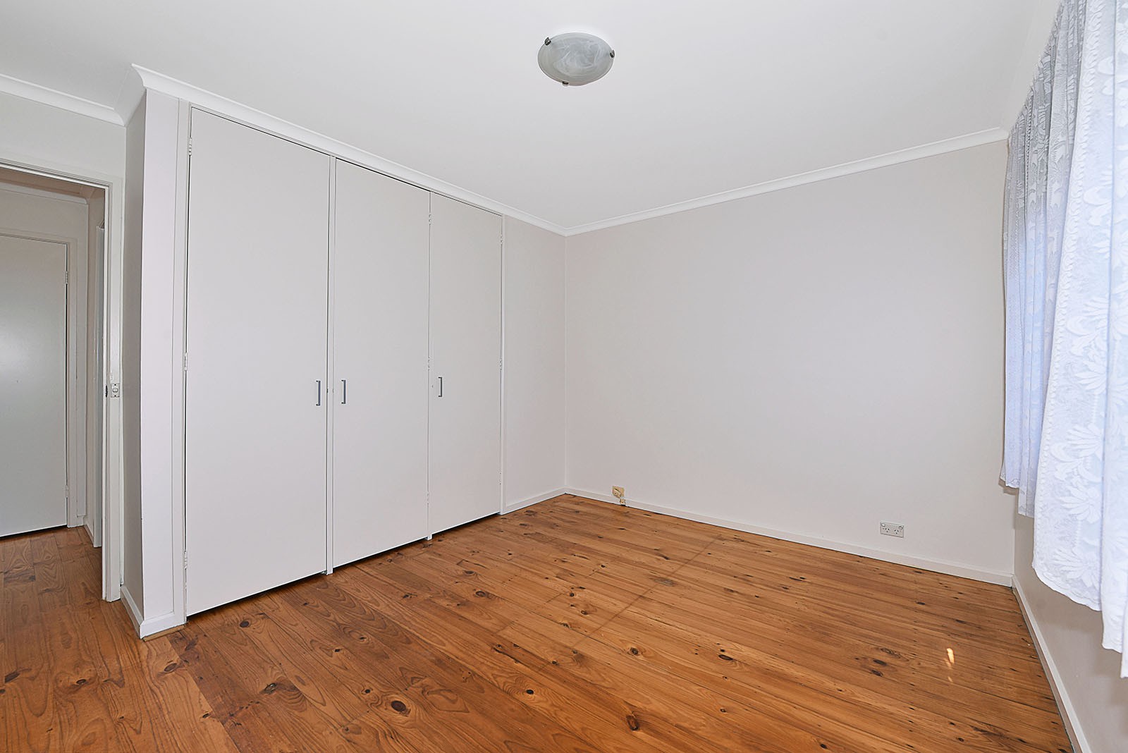 4 Osborne Avenue, Gladstone Park, VIC 3043, Gladstone Park - Thumbnail 4