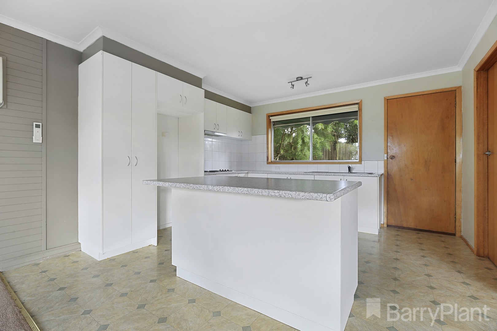 4 Park Street, Drouin, VIC 3818, Drouin - Thumbnail 5