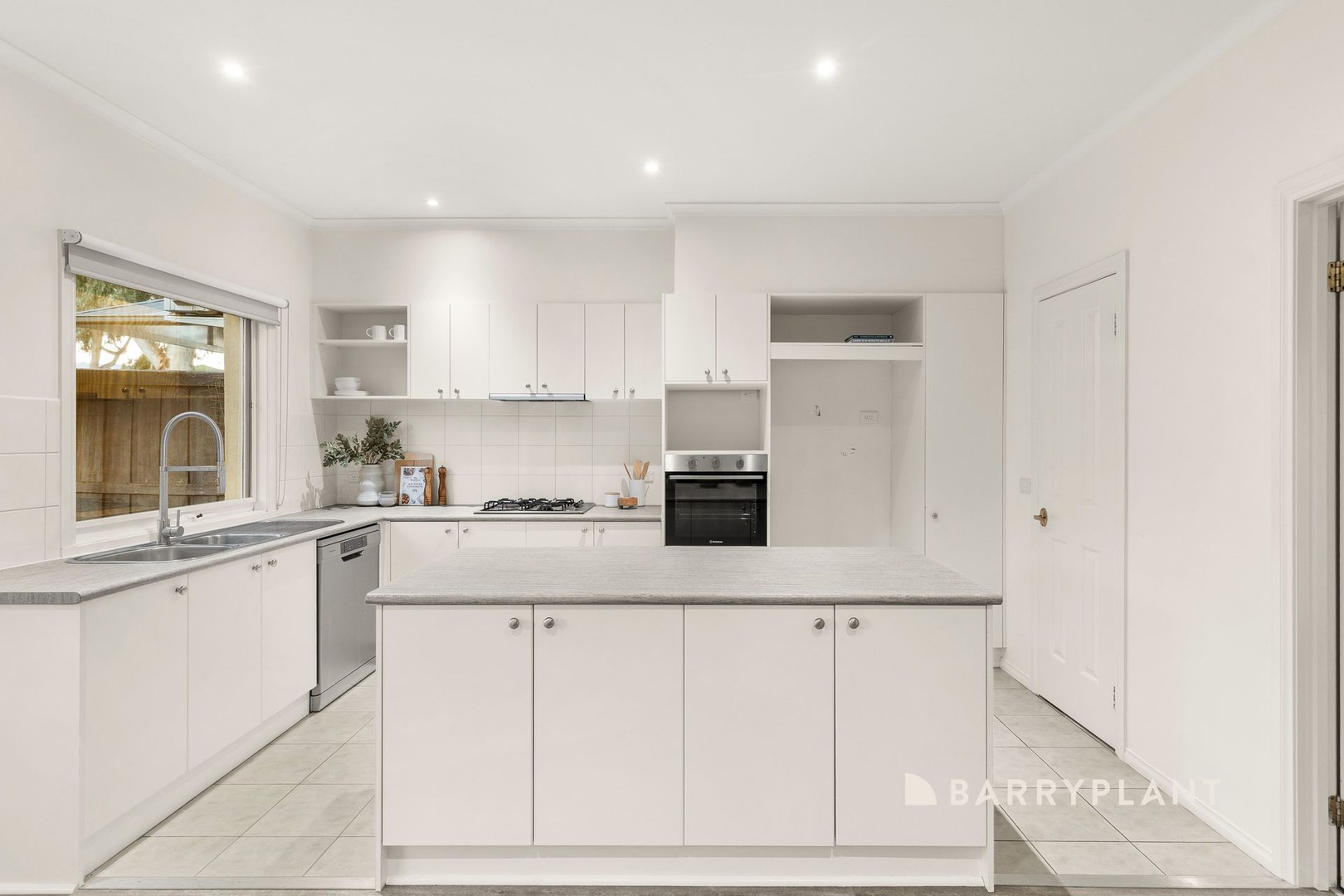 4 Parklane Way, Rowville, VIC 3178 - Thumbnail 2 - 13/05/2026