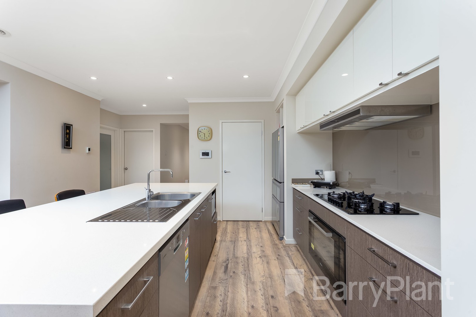 4 Parkstone Crescent, Point Cook, VIC 3030, Point Cook - Thumbnail 8