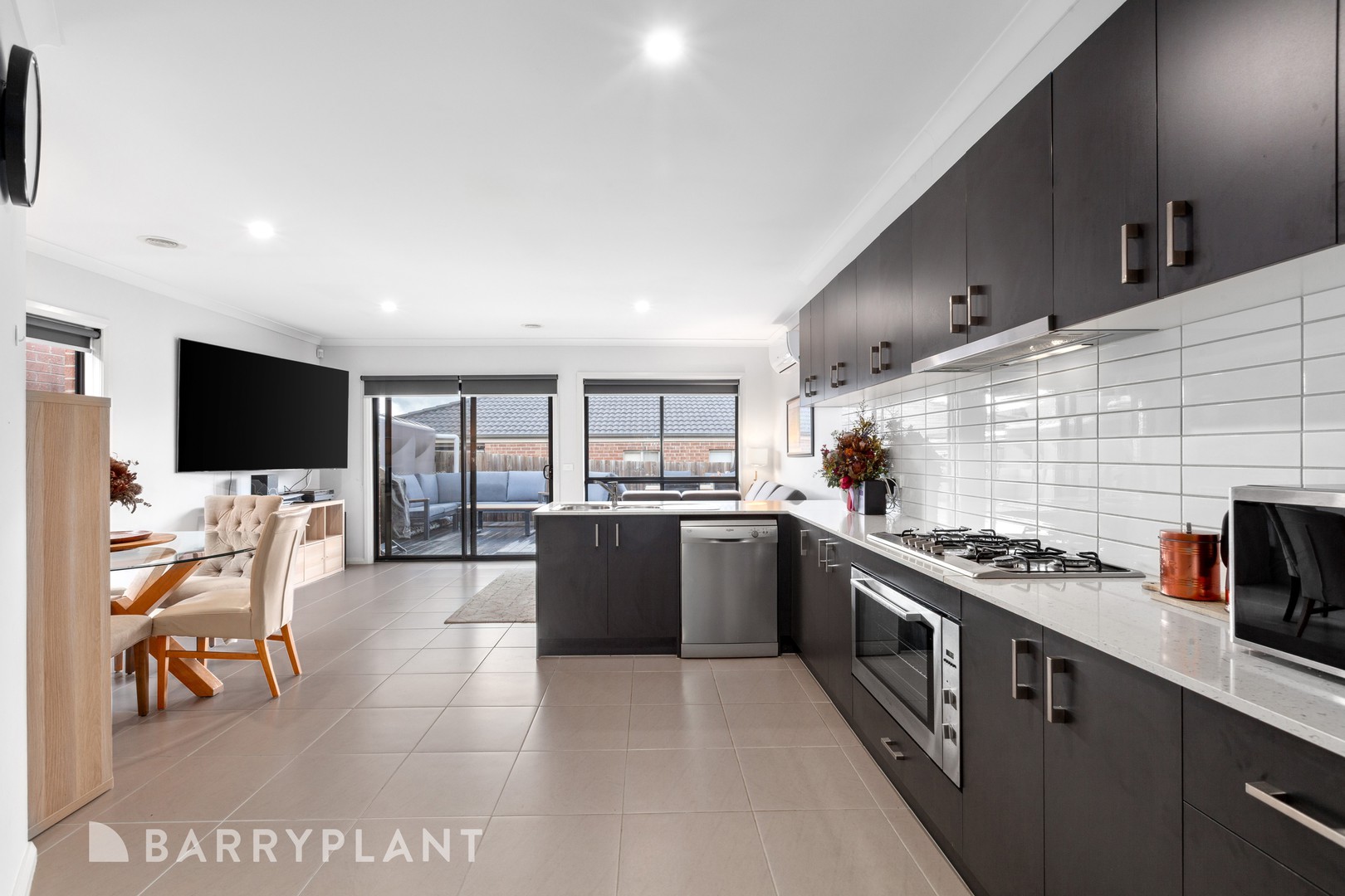 4 Pavonia Avenue, Wallan, VIC 3756, Wallan - Thumbnail 3