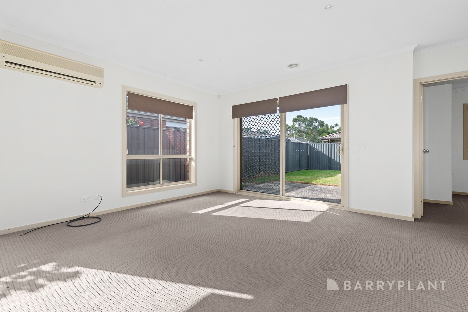 4 Persimmon Lane, Pakenham, VIC 3810, Pakenham - Thumbnail 4