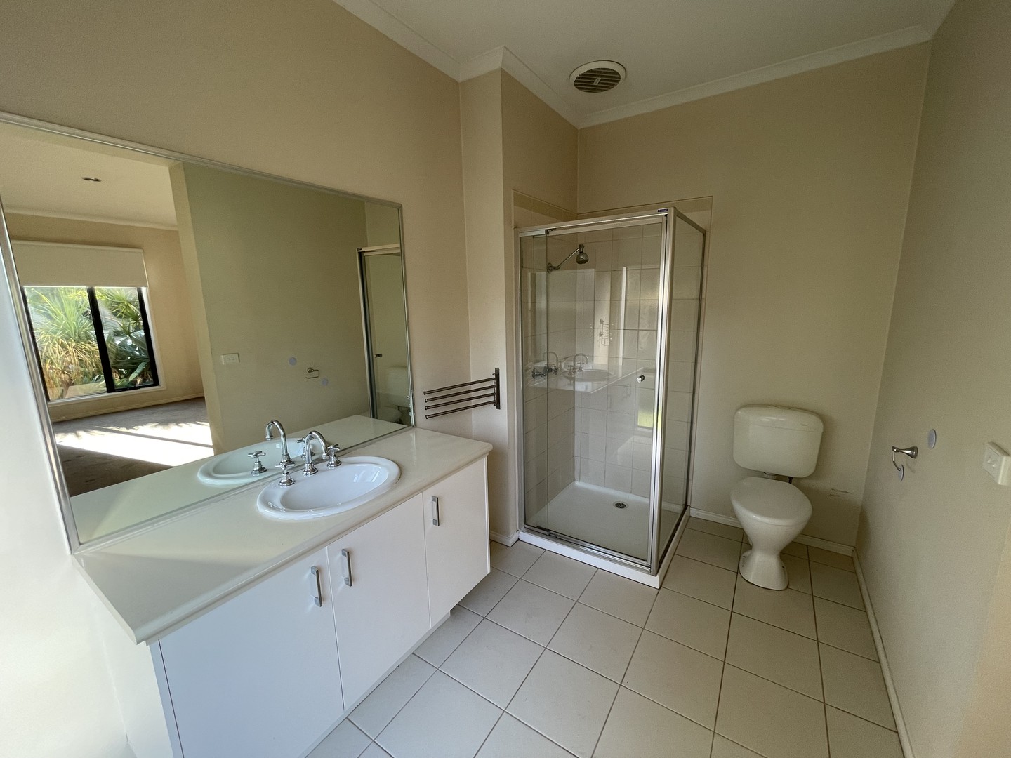 4 Pesaro Place, Point Cook, VIC 3030, Point Cook - Thumbnail 5
