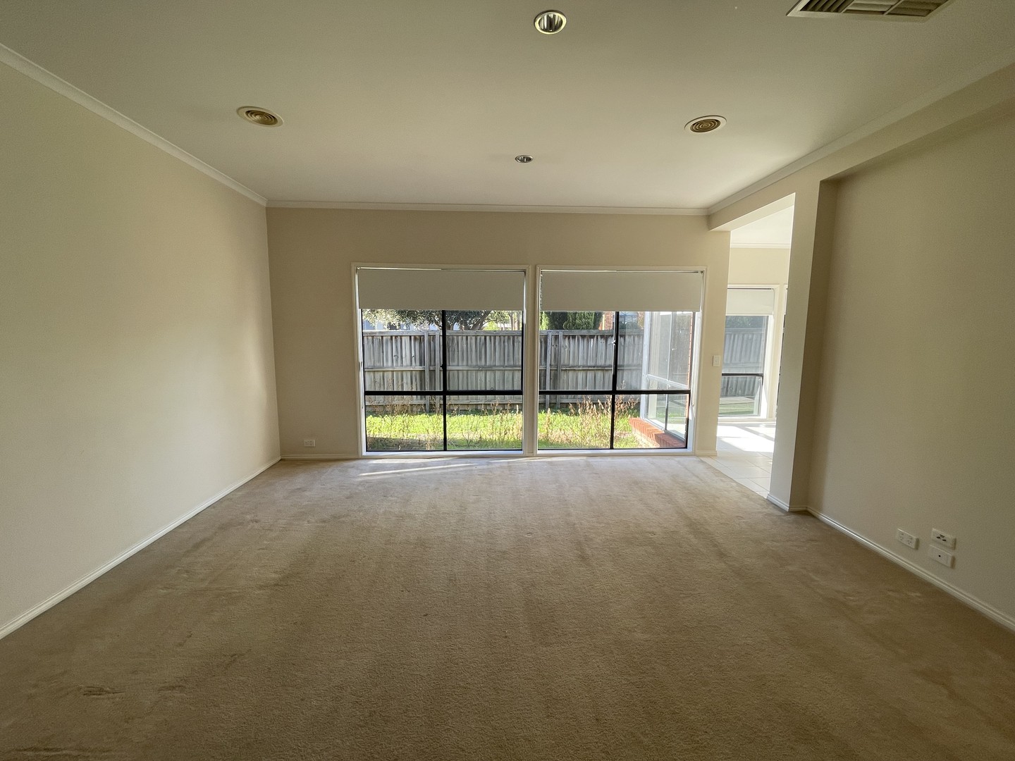 4 Pesaro Place, Point Cook, VIC 3030, Point Cook - Thumbnail 8