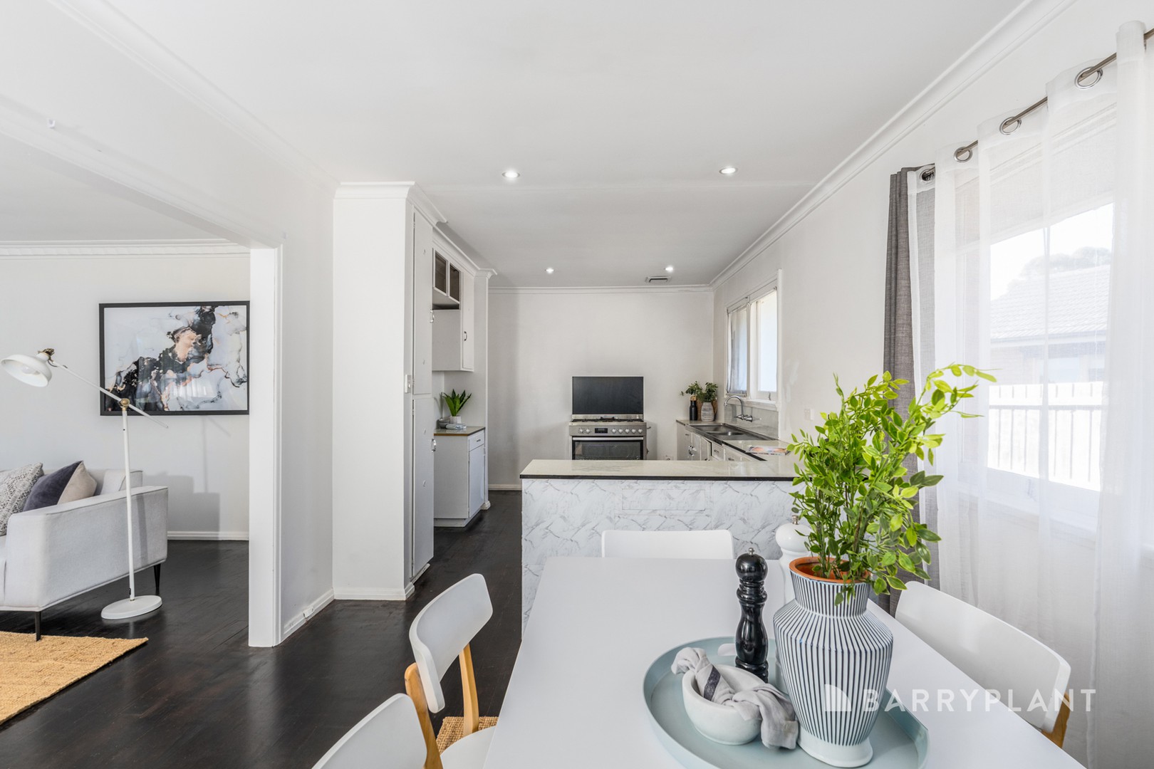 4 Pickett Crescent, Belmont, VIC 3216 - Thumbnail 2 - 01/09/2026