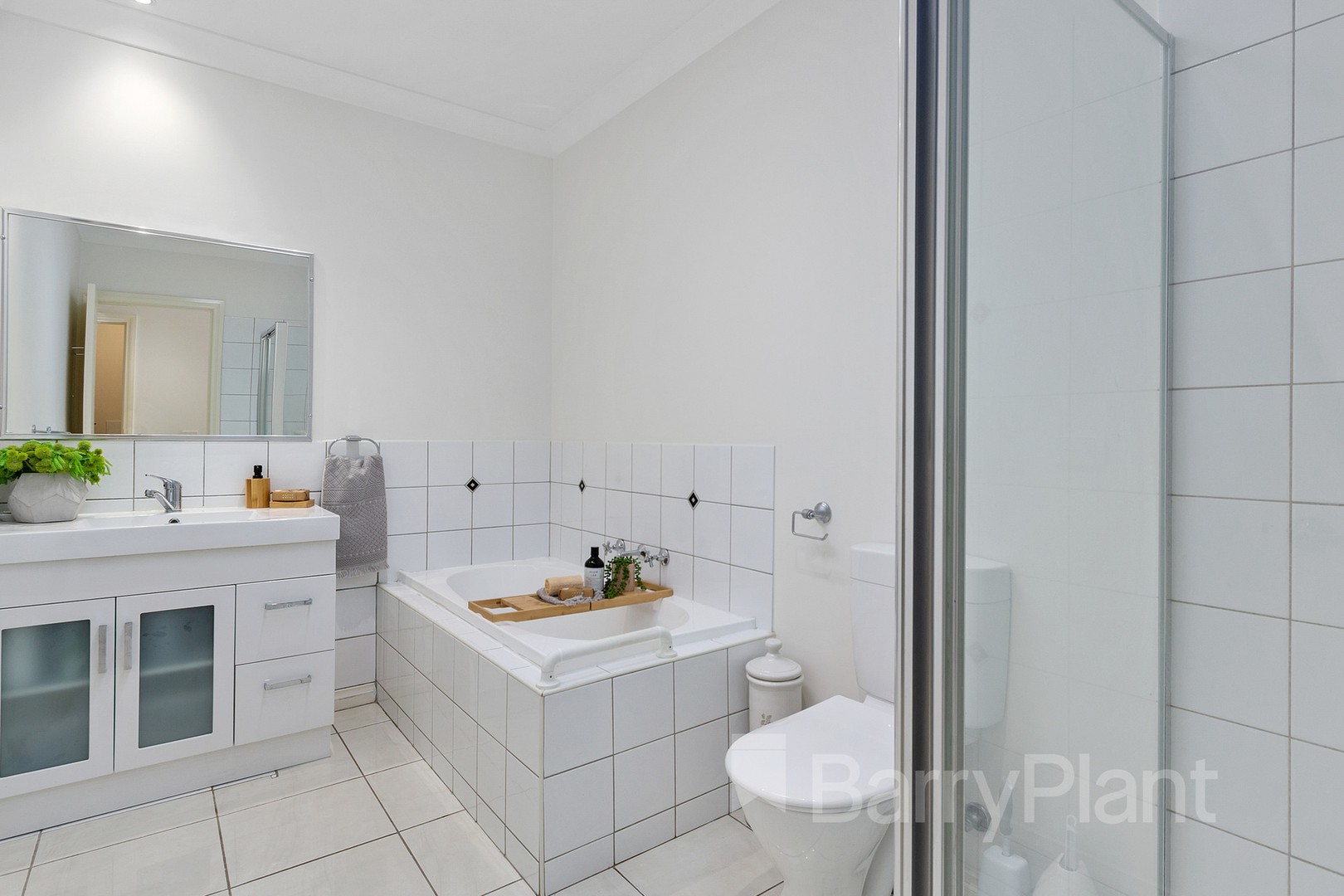4 Pine Tree Avenue, Glen Waverley, VIC 3150, Glen Waverley - Thumbnail 6