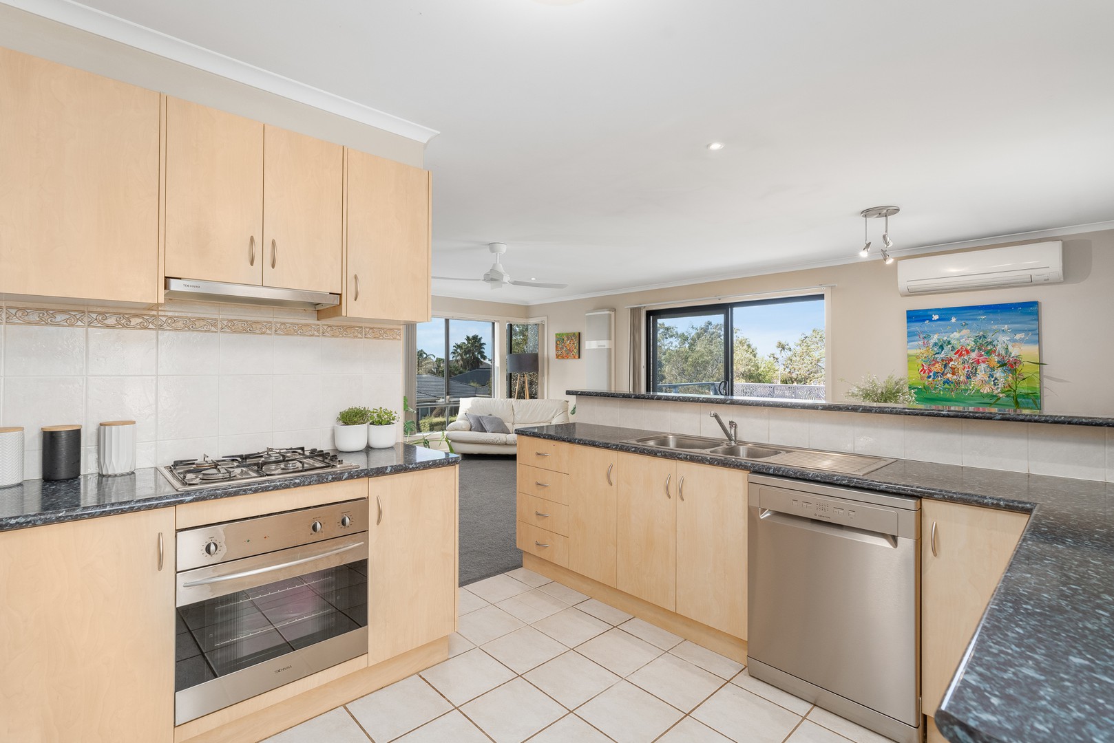 4 Pinot Street, Waurn Ponds, VIC 3216, Waurn Ponds - Thumbnail 6