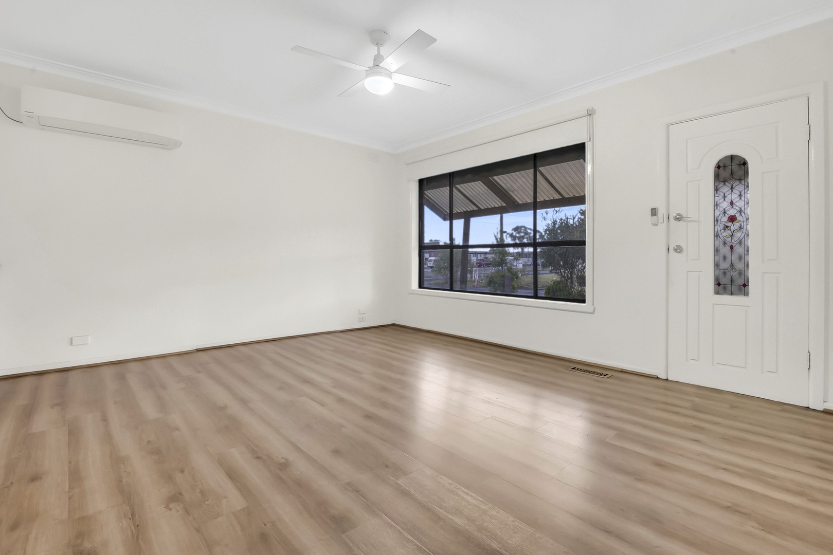 4 Plumpton Avenue, Craigieburn, VIC 3064, Craigieburn - Thumbnail 6