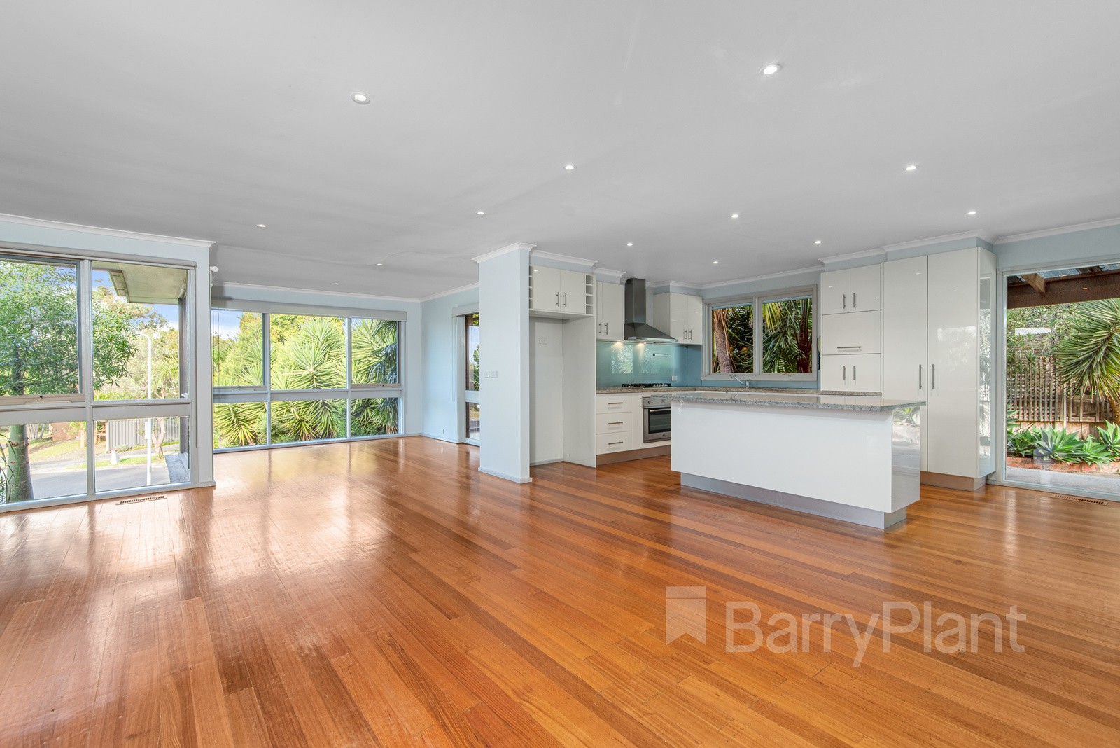 4 Putney Close, Wantirna, VIC 3152 - Thumbnail 1 - 28/10/2022