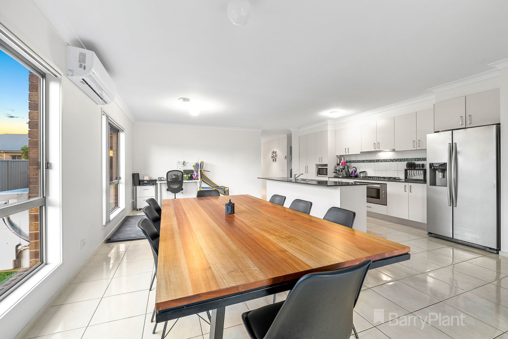 4 Quirk Road, Pakenham, VIC 3810, Pakenham - Thumbnail 4