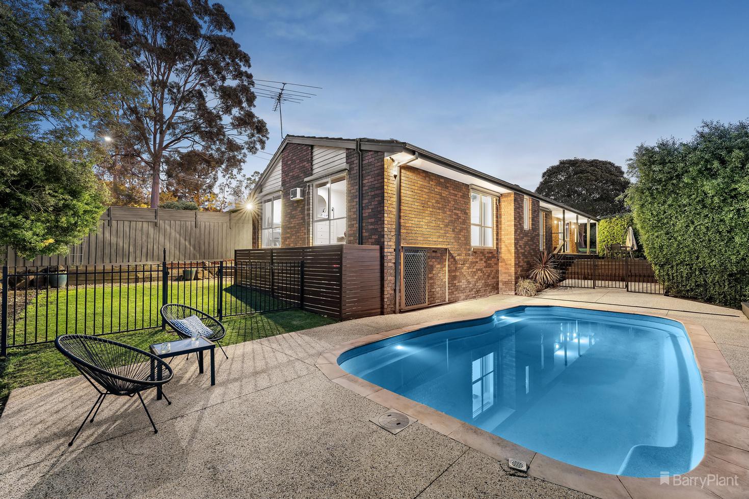 4 Raintree Road, Templestowe, VIC 3106 - Thumbnail 2 - 04/11/2022