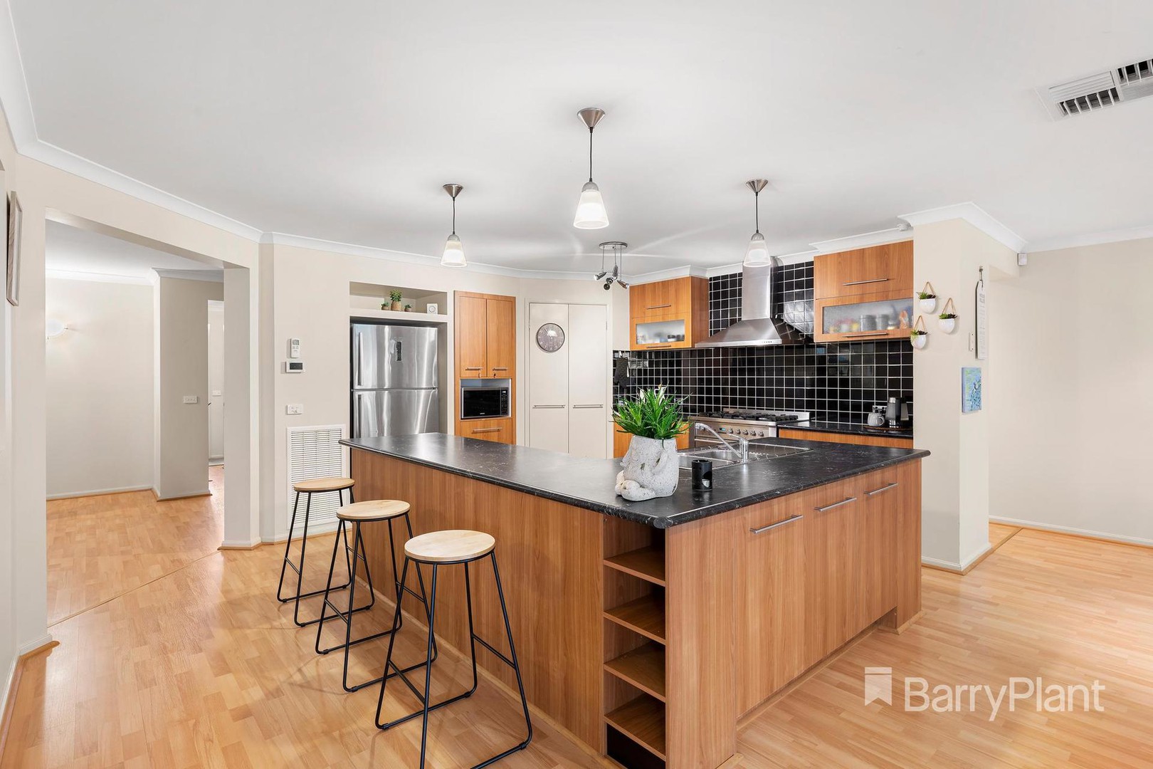 4 Raphael Rise, South Morang, VIC 3752, South Morang - Thumbnail 3