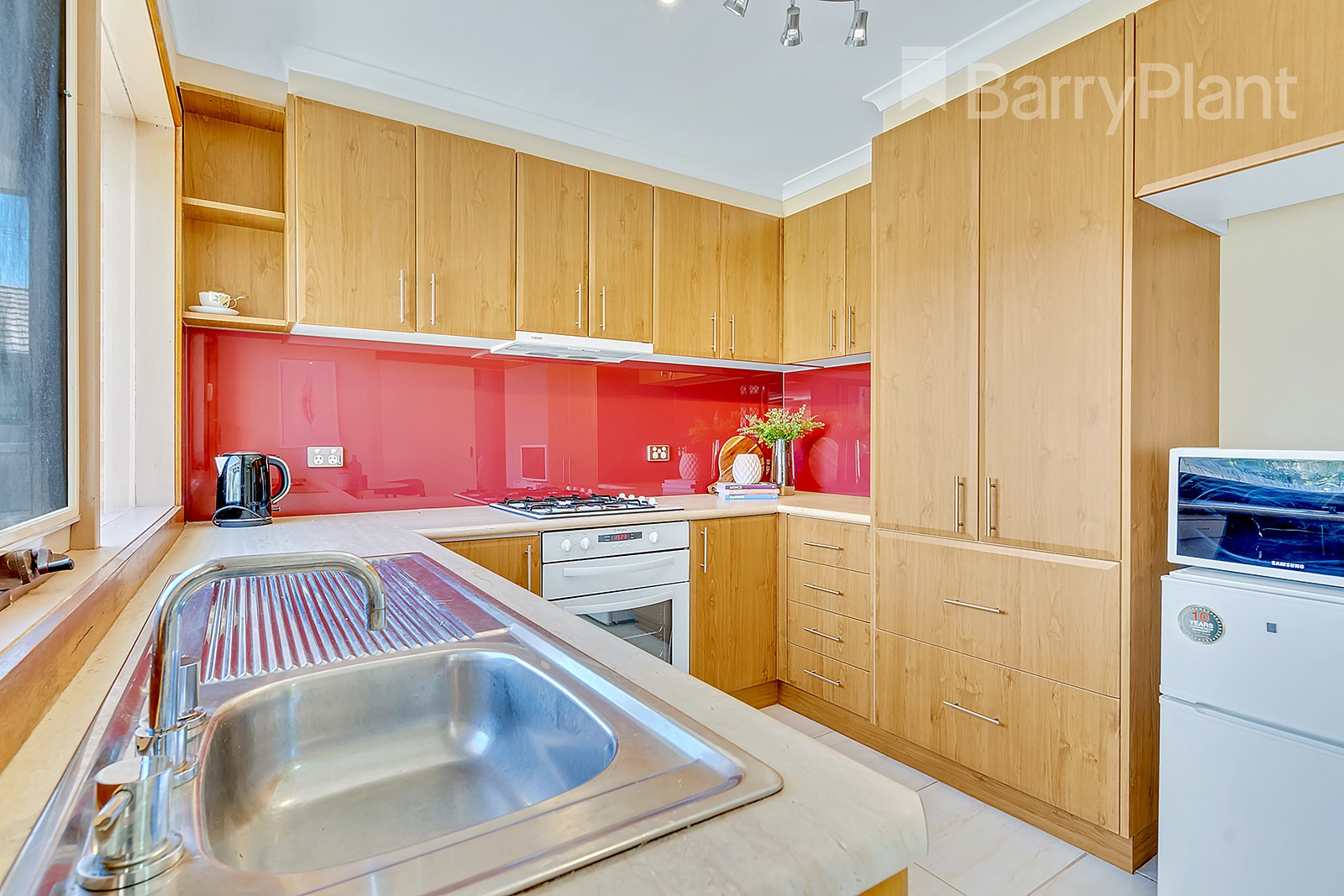 4 Redhill Court, Craigieburn, VIC 3064 - Thumbnail 2 - 03/11/2022