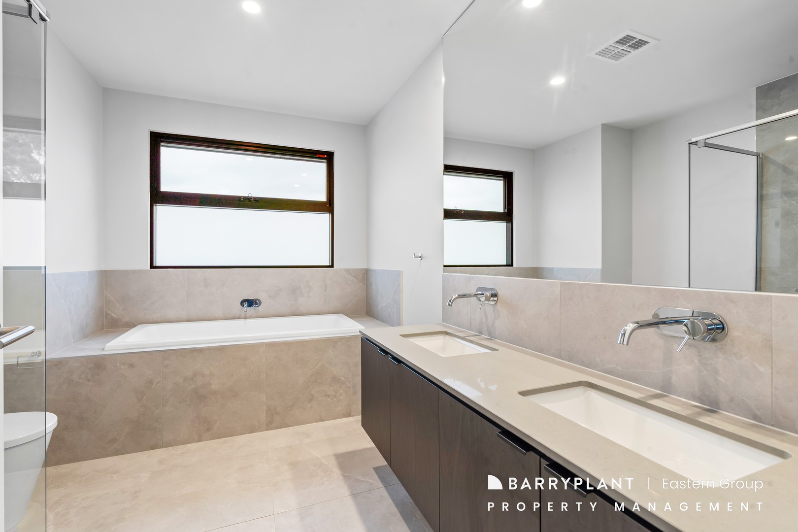 4 Regal Avenue, Doncaster East, VIC 3109, Doncaster East - Thumbnail 5