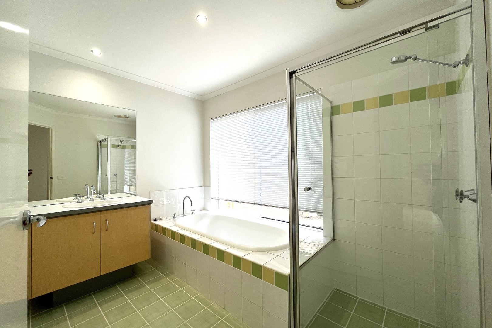 4 Riley Court, Pakenham, VIC 3810, Pakenham - Thumbnail 7