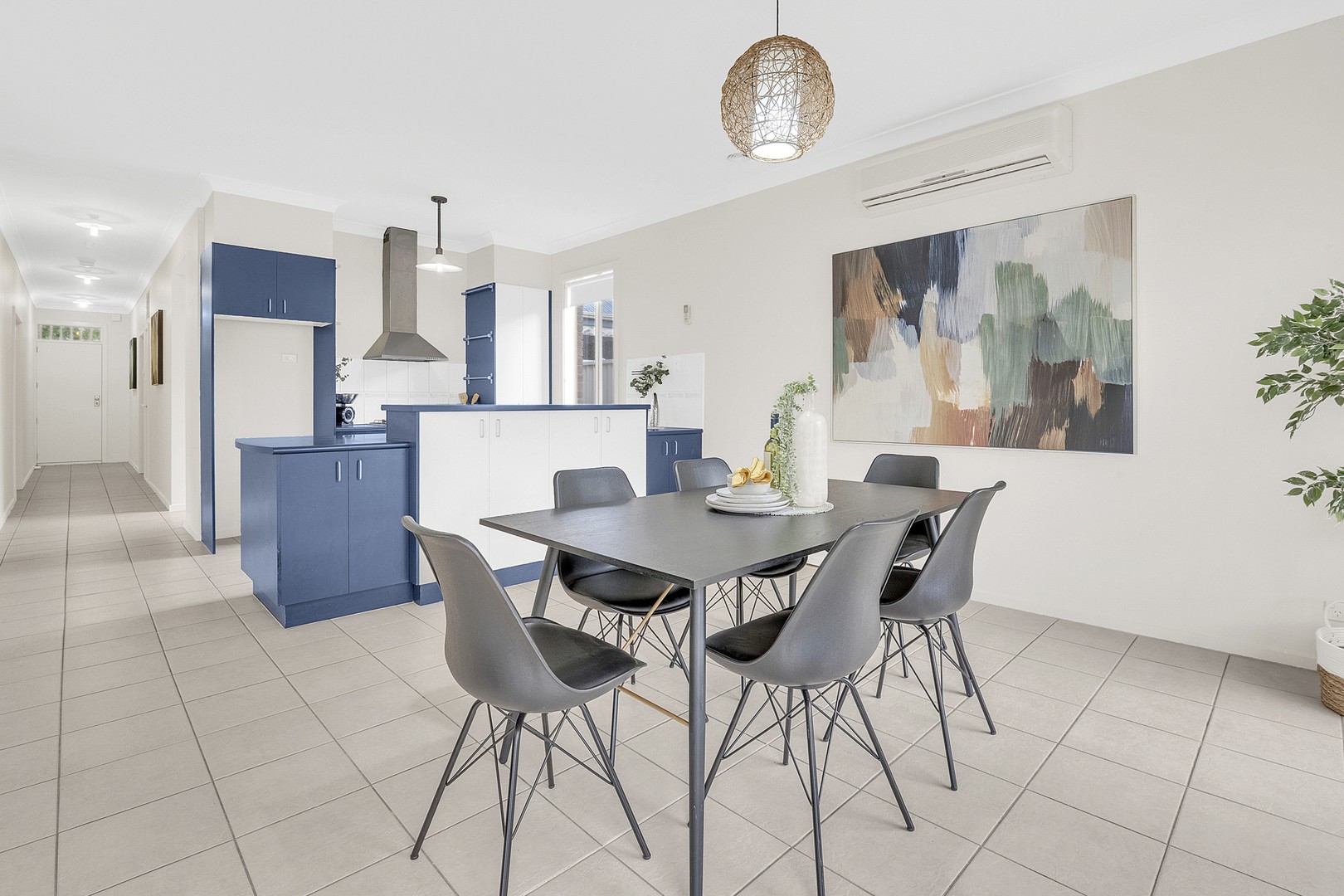 4 Roanoke Green, Craigieburn, VIC 3064, Craigieburn - Thumbnail 5