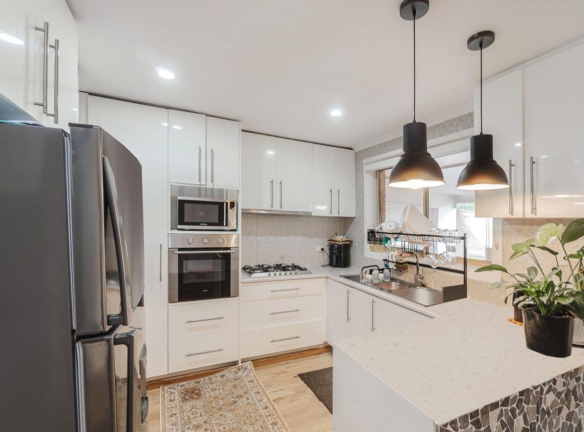 4 Rocklands Rise, Meadow Heights, VIC 3048, Meadow Heights - Thumbnail 2