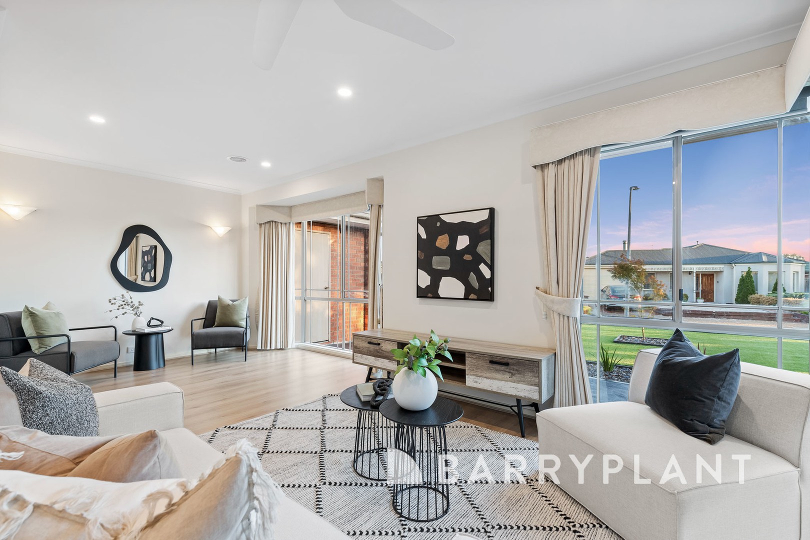 4 Rockwall Close, Sydenham, VIC 3037, Sydenham - Thumbnail 2
