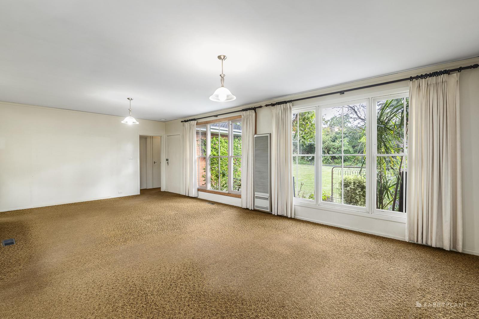 4 Roderick Street, Doncaster East, VIC 3109, Doncaster East - Thumbnail 3