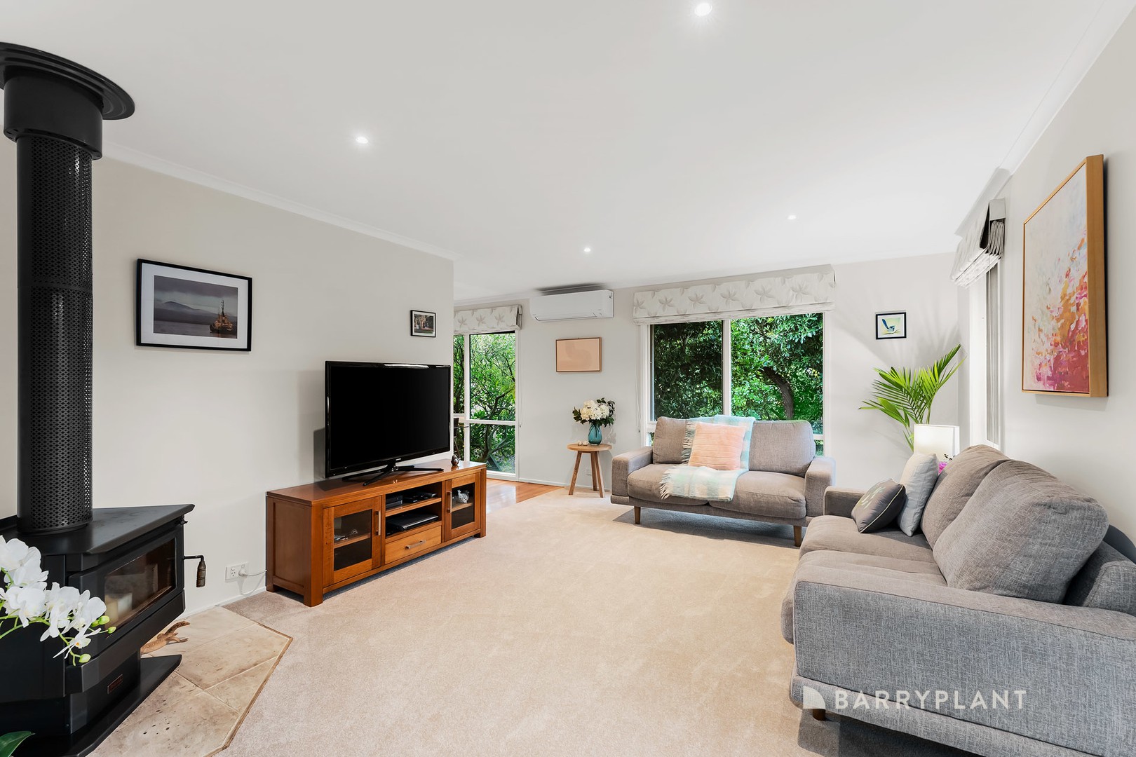 4 Roehampton Avenue, Wantirna, VIC 3152, Wantirna - Thumbnail 2