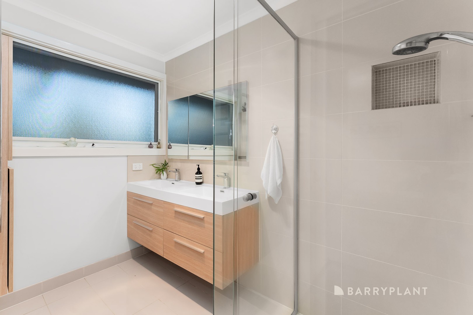 4 Roehampton Avenue, Wantirna, VIC 3152, Wantirna - Thumbnail 7
