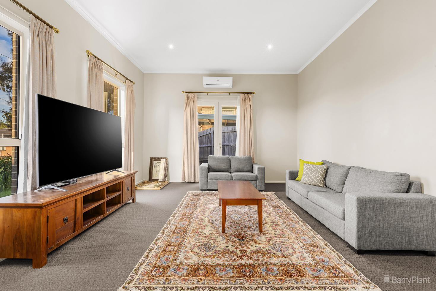 4 Romford Court, Doncaster East, VIC 3109, Doncaster East - Thumbnail 2