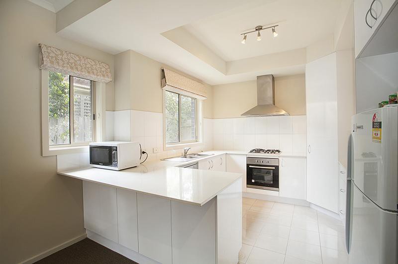 4 Romford Court, Doncaster East, VIC 3109, Doncaster East - Thumbnail 3