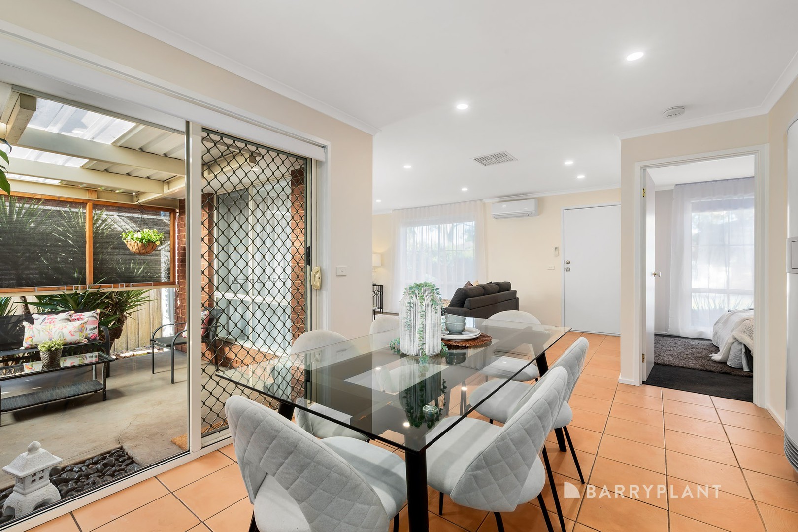 4 Romina Way, South Morang, VIC 3752, South Morang - Thumbnail 4