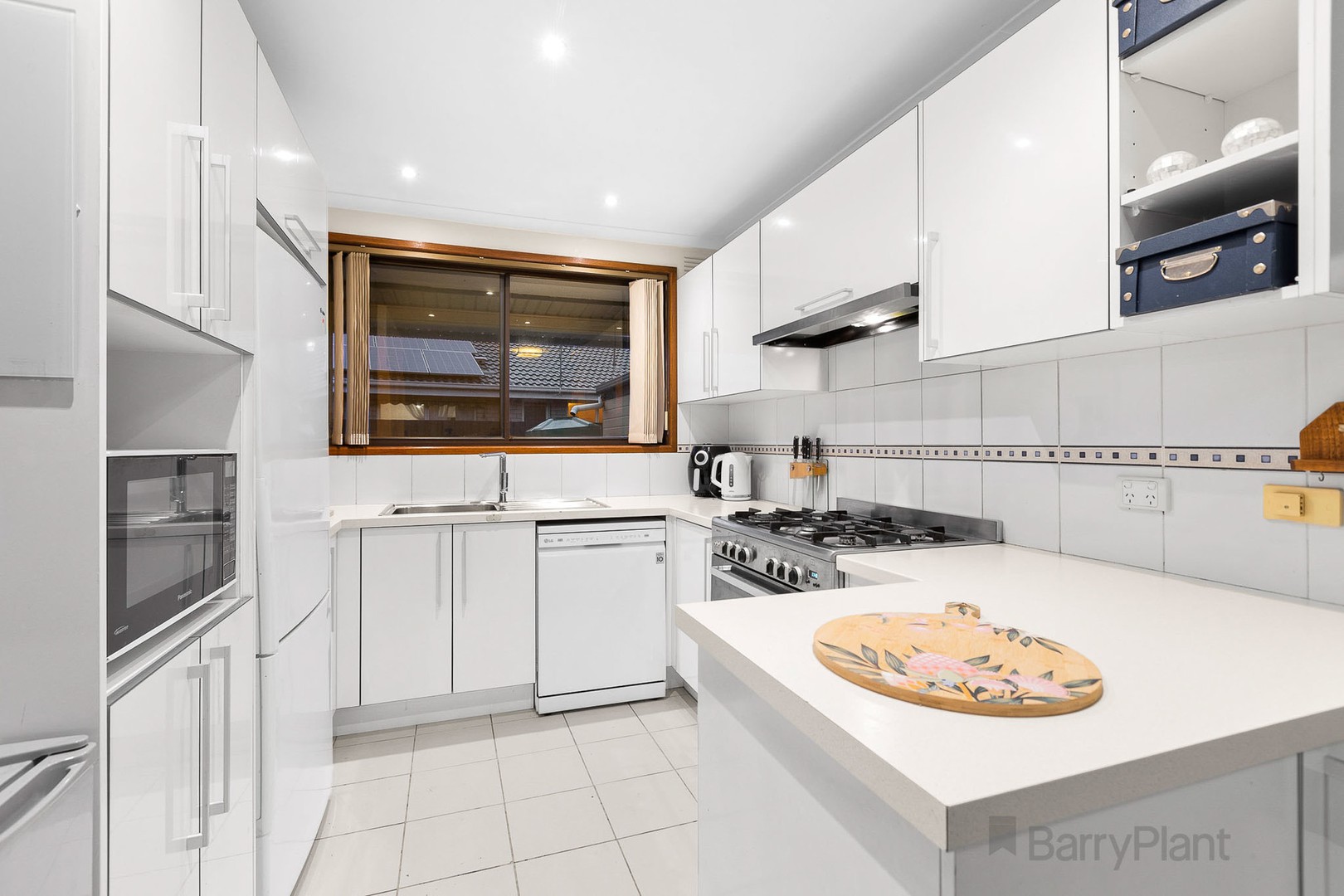 4 Ronald Court, Pakenham, VIC 3810, Pakenham - Thumbnail 2