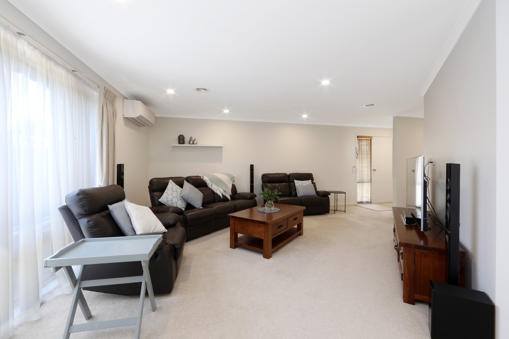 4 Rosebank Court, Rowville, VIC 3178, Rowville - Thumbnail 2