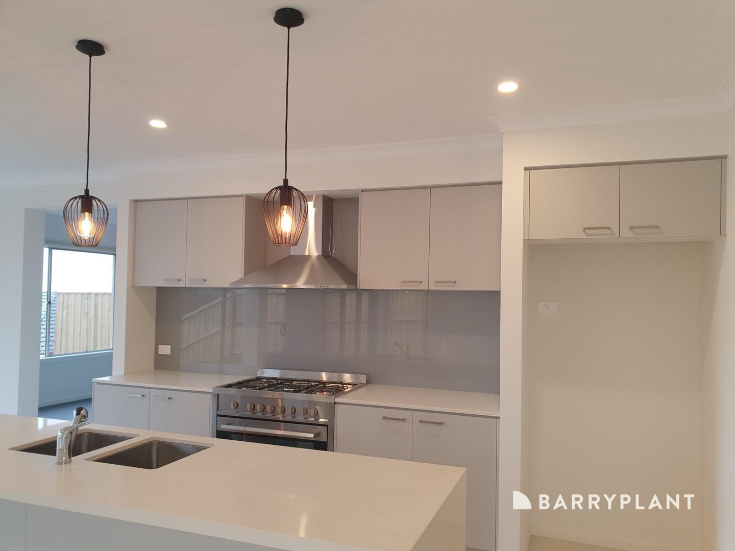 4 Rosebrook Rise, Officer, VIC 3809 - Thumbnail 2 - 11/03/2026