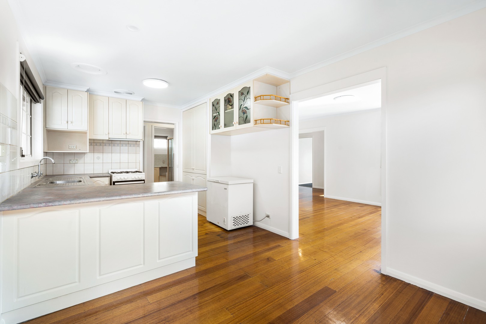 4 Rosemary Avenue, Corio, VIC 3214, Corio - Thumbnail 3