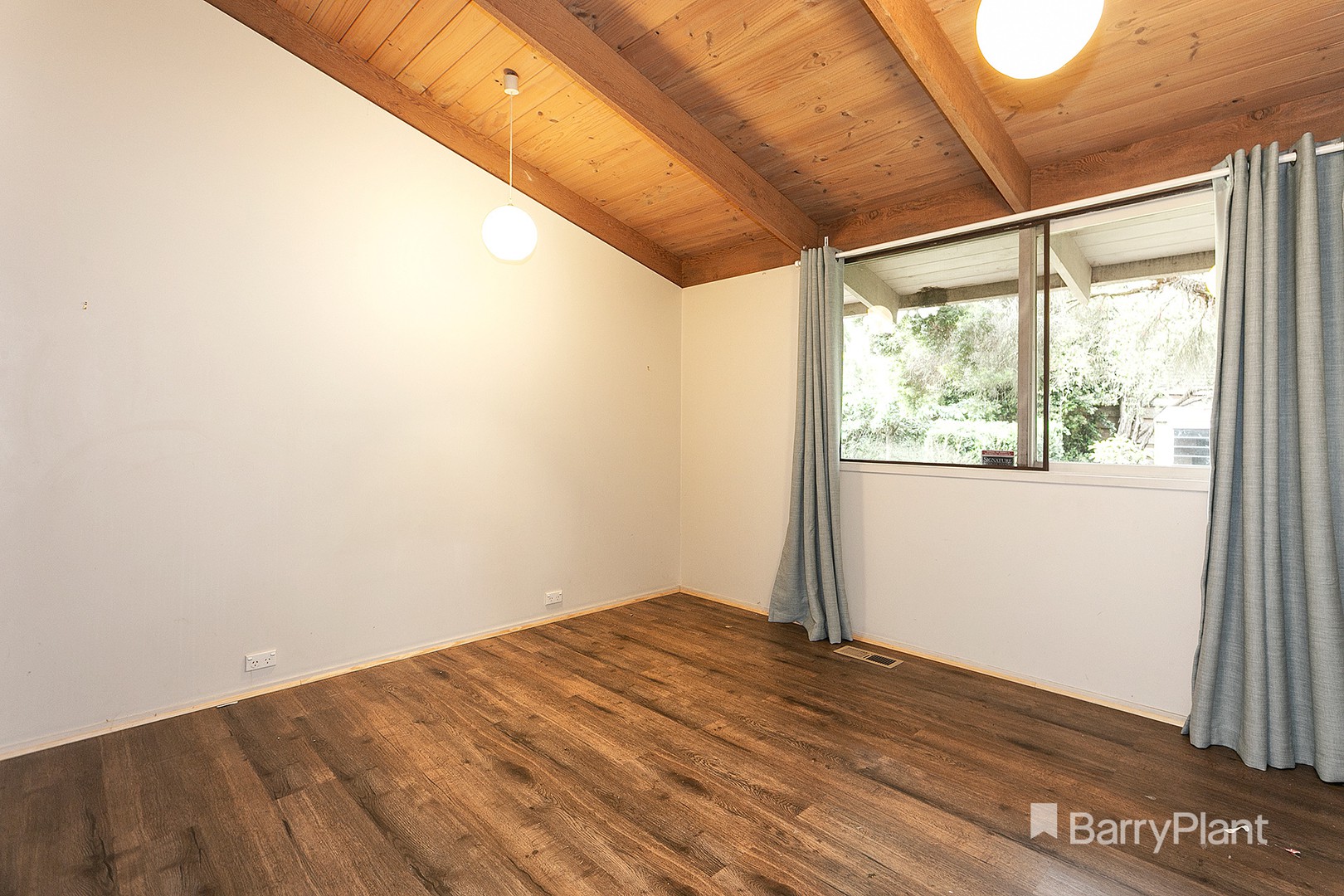 4 Roundhay Court, Berwick, VIC 3806, Berwick - Thumbnail 4