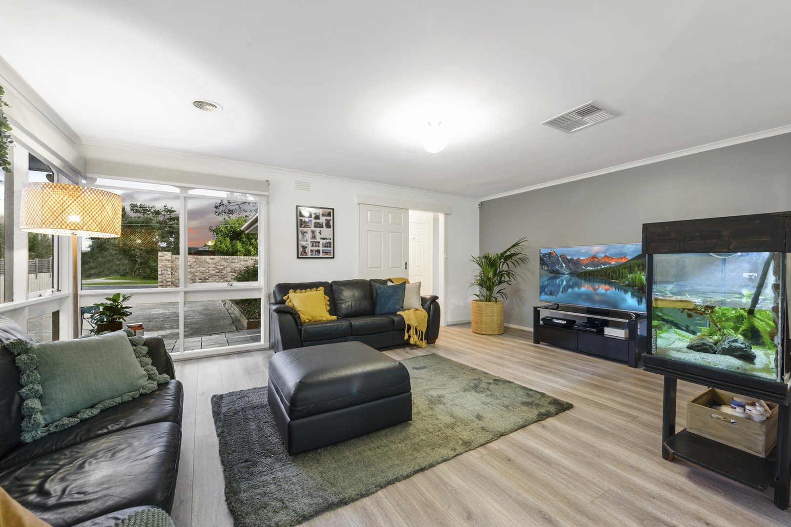 4 Rowan Drive, Kealba, VIC 3021, Kealba - Thumbnail 2