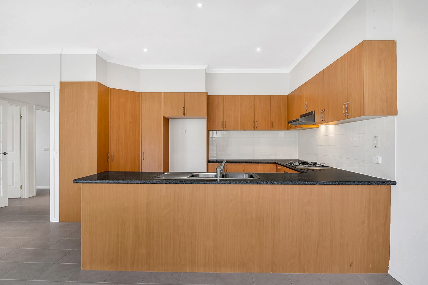 4 Roycroft Road, Roxburgh Park, VIC 3064, Roxburgh Park - Thumbnail 2