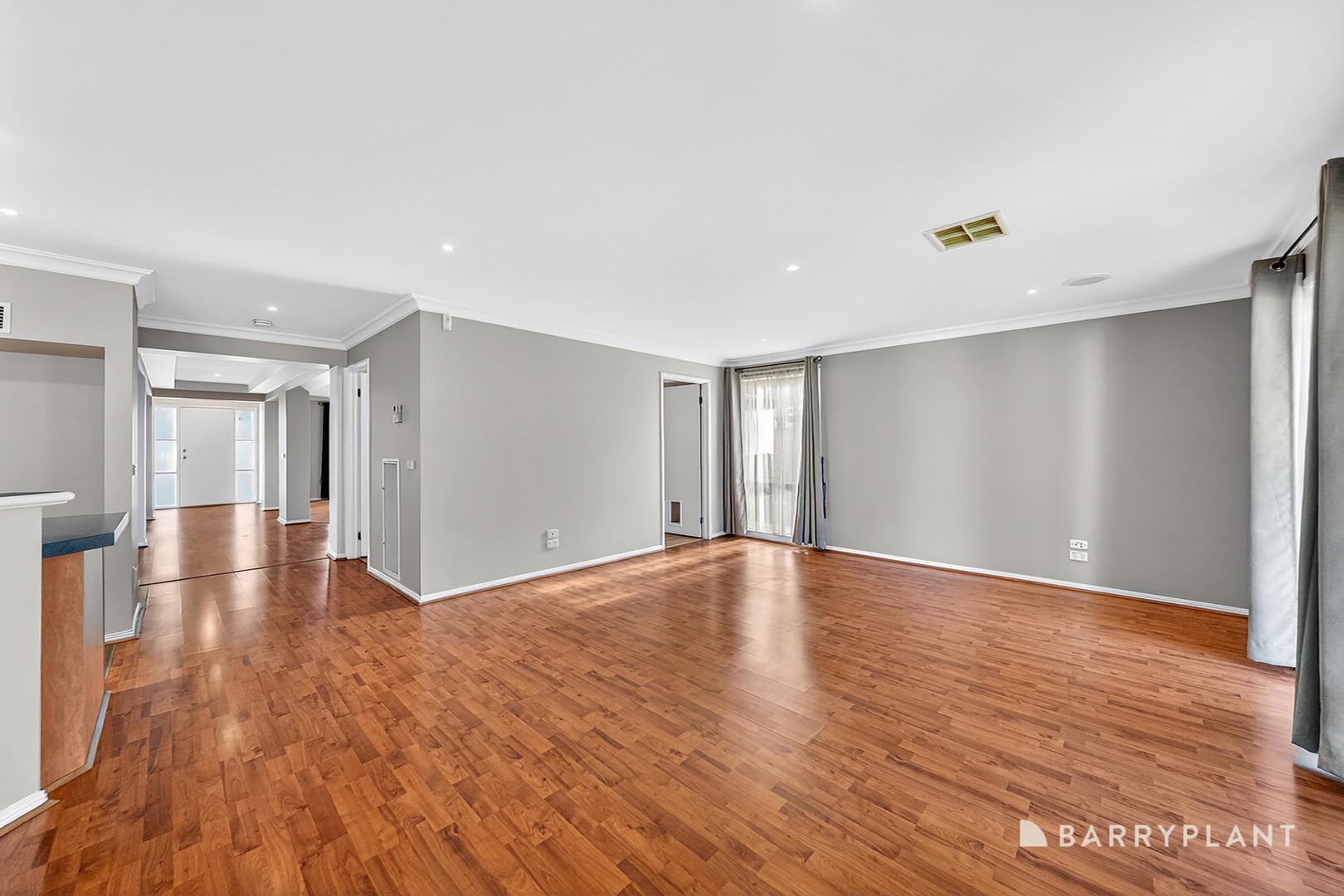 4 Sabre Place, Point Cook, VIC 3030, Point Cook - Thumbnail 5