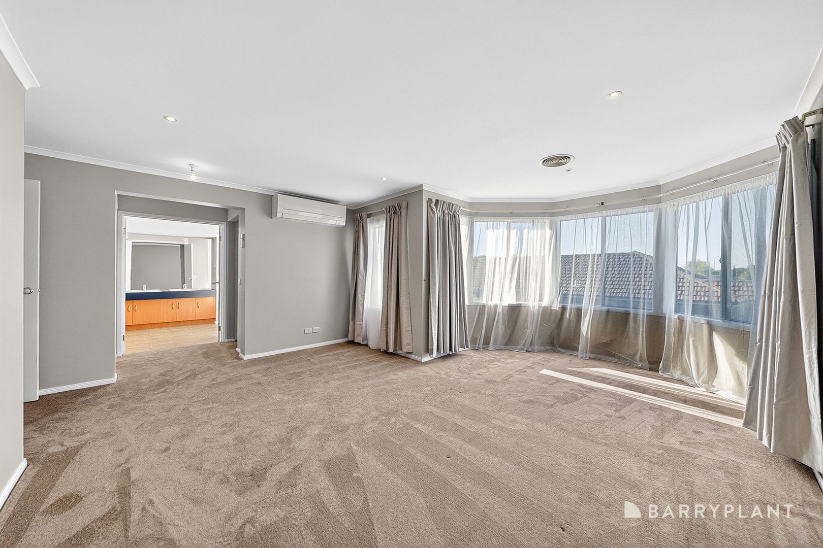 4 Sabre Place, Point Cook, VIC 3030, Point Cook - Thumbnail 7