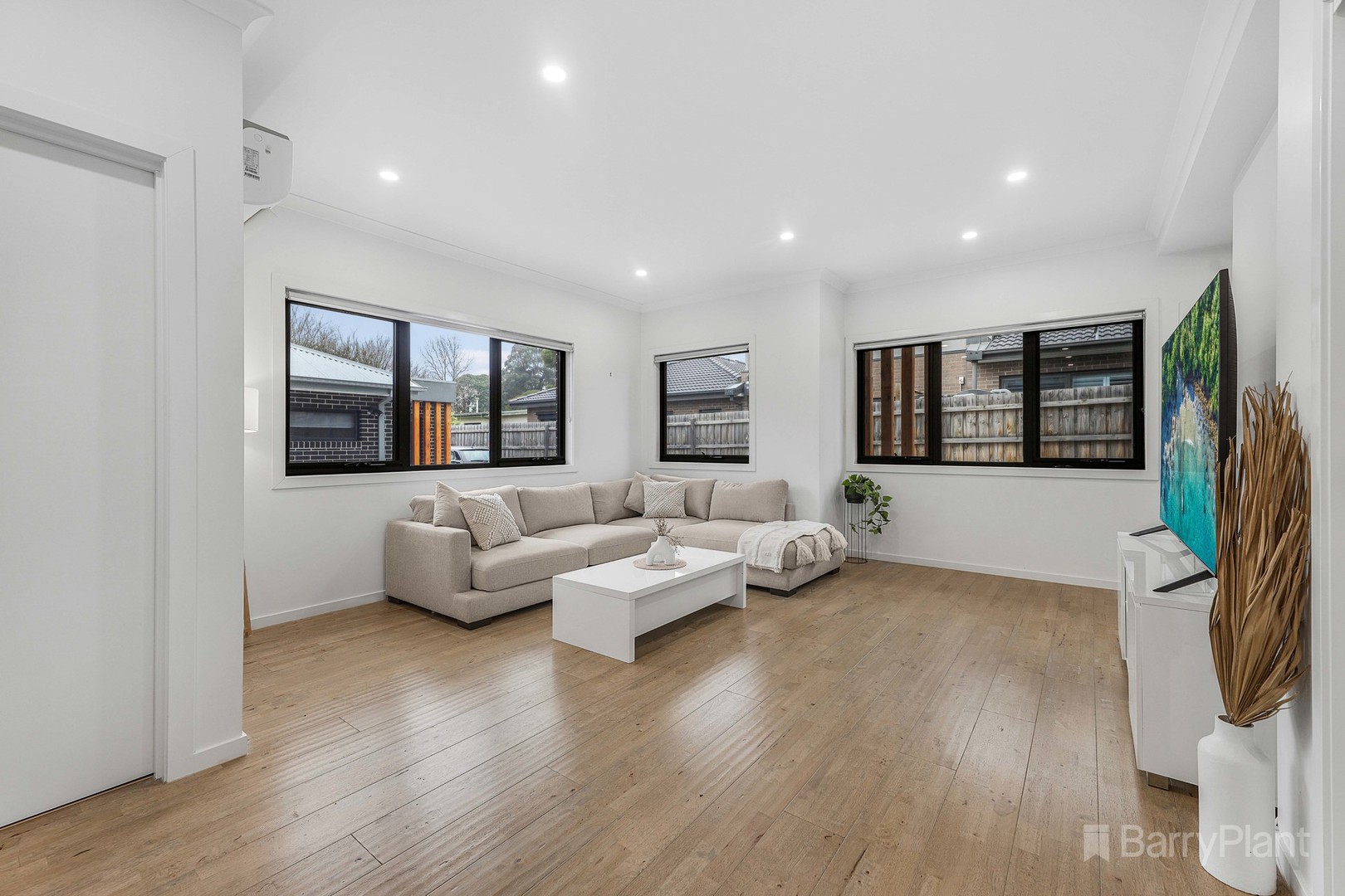 4 Sage Close, Kilsyth, VIC 3137, Kilsyth - Thumbnail 2