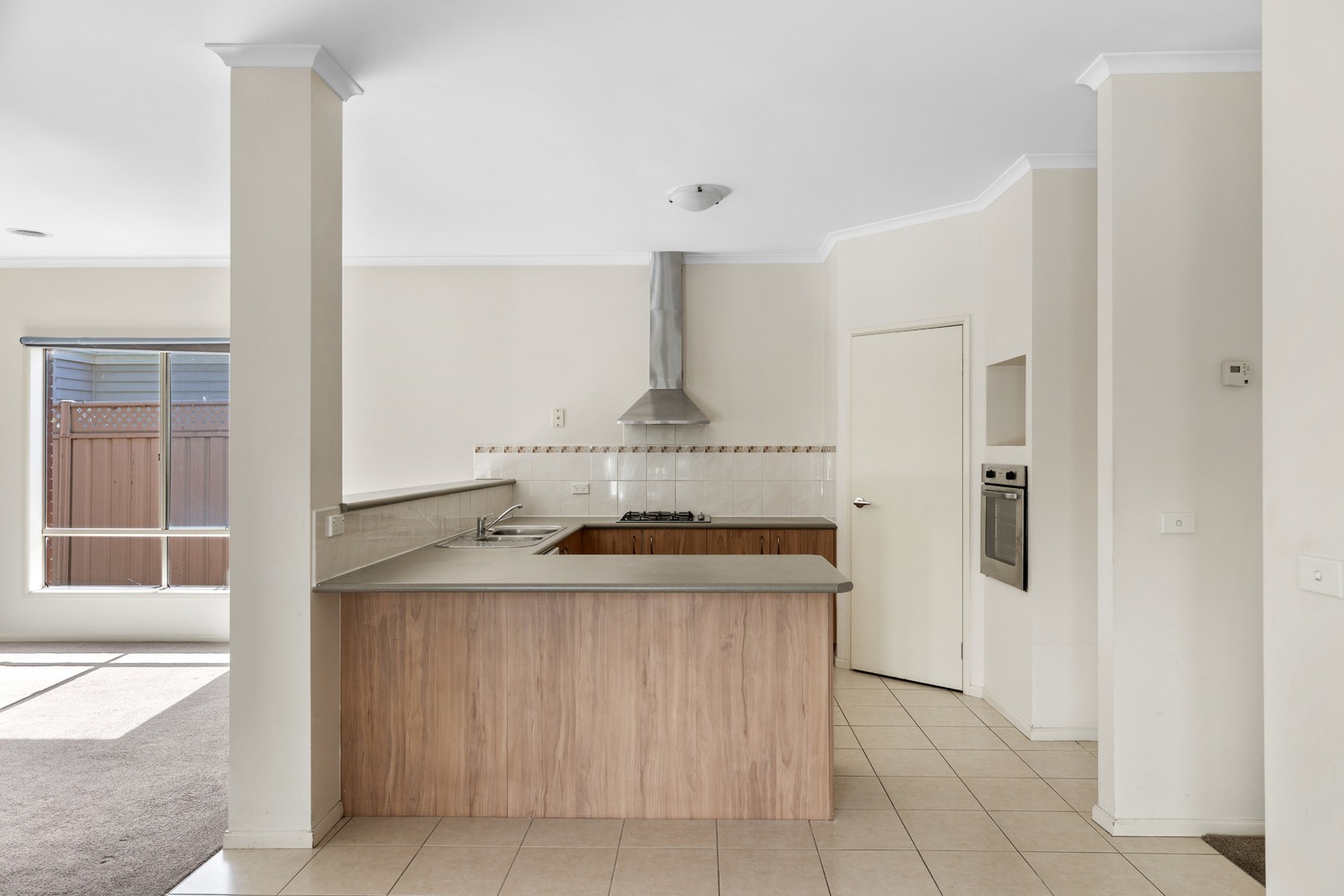 4 Salford Lane, Caroline Springs, VIC 3023 - Thumbnail 2 - 20/02/2026