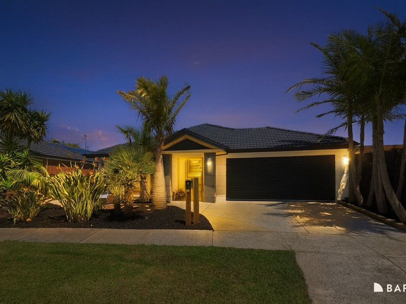 4 Sandalwood Drive, Pakenham, VIC 3810 - Image - 04/12/2025